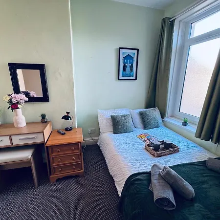 Harrington House - 6 Bedrooms Holiday home Workington